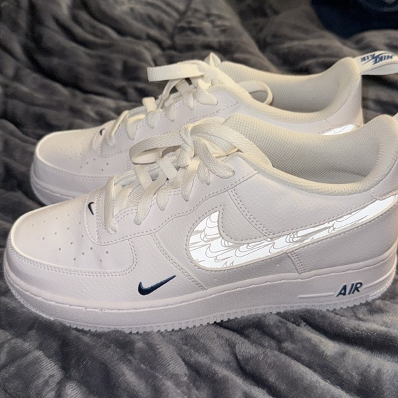 Nike Air Force 1 size 7 youth 8 women’s - Picture 3 of 6